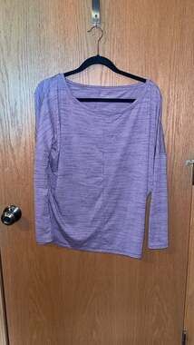 Athleta Essence Flow Long Sleeve Spacedye Top in Mauve